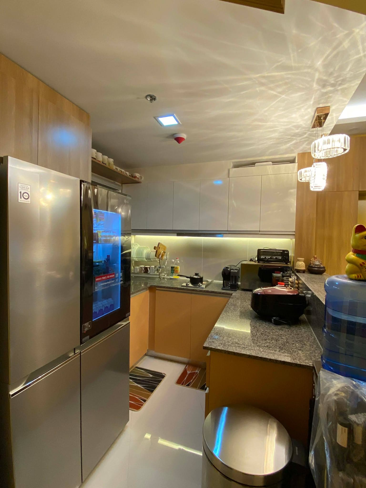 FOR SALE | Interior-Designed 2BR at The Ellis Makati — photo 3 of 3